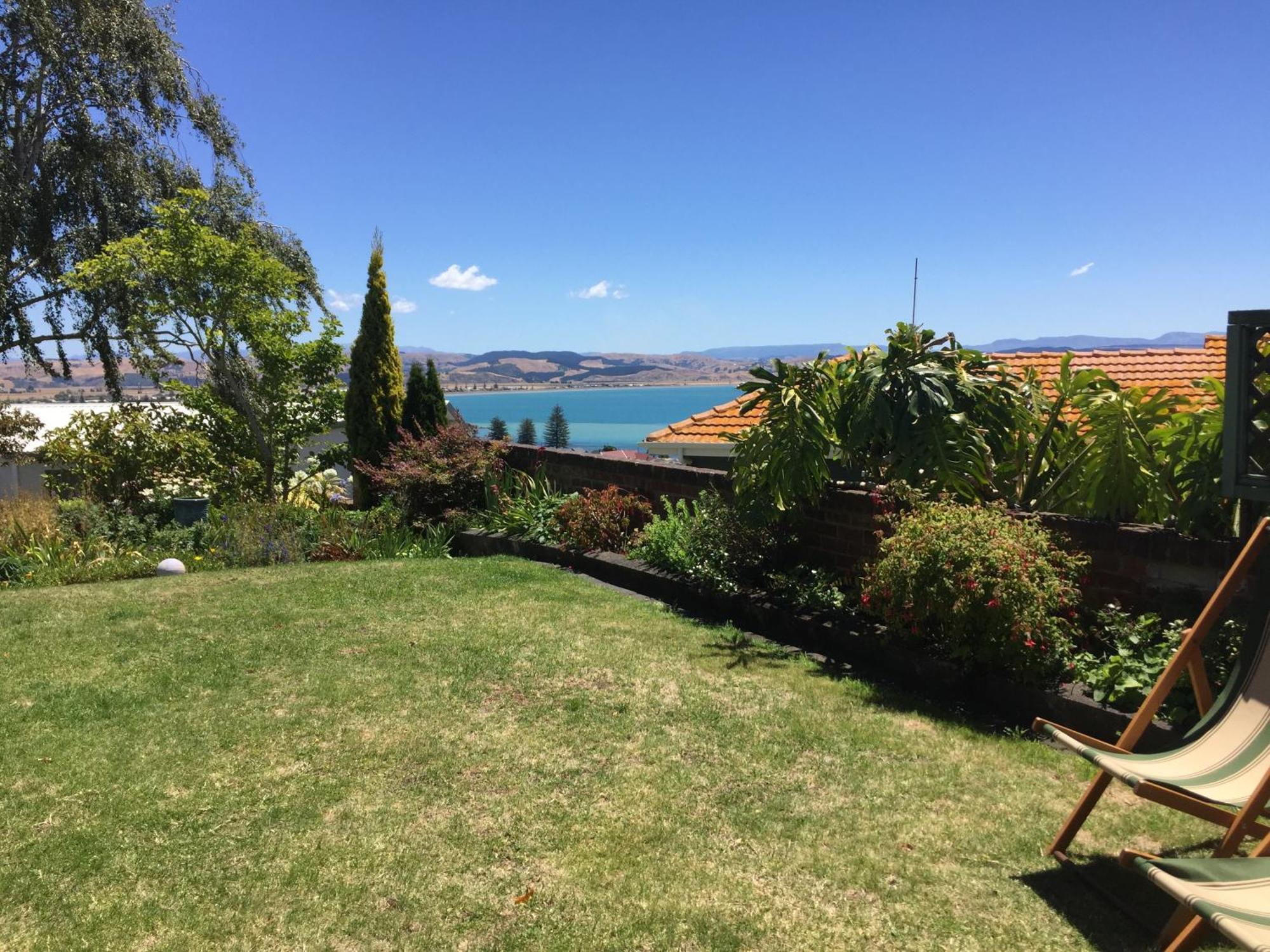 Jacaranda Lodge - Napier Hill Holiday Home Экстерьер фото
