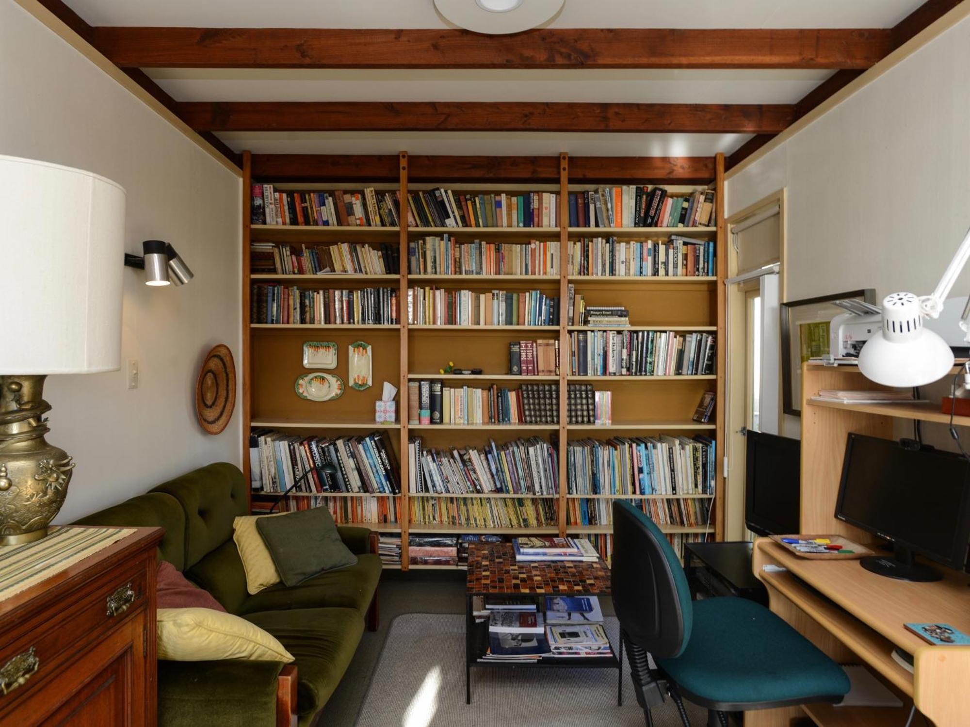 Jacaranda Lodge - Napier Hill Holiday Home Экстерьер фото
